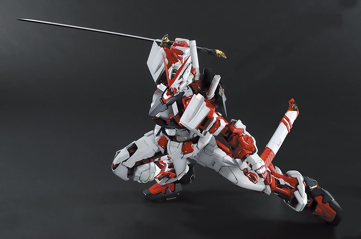 PG Grade Gundam ASTRAY Red Frame 1/60 : Amazon.es: Hogar y cocina